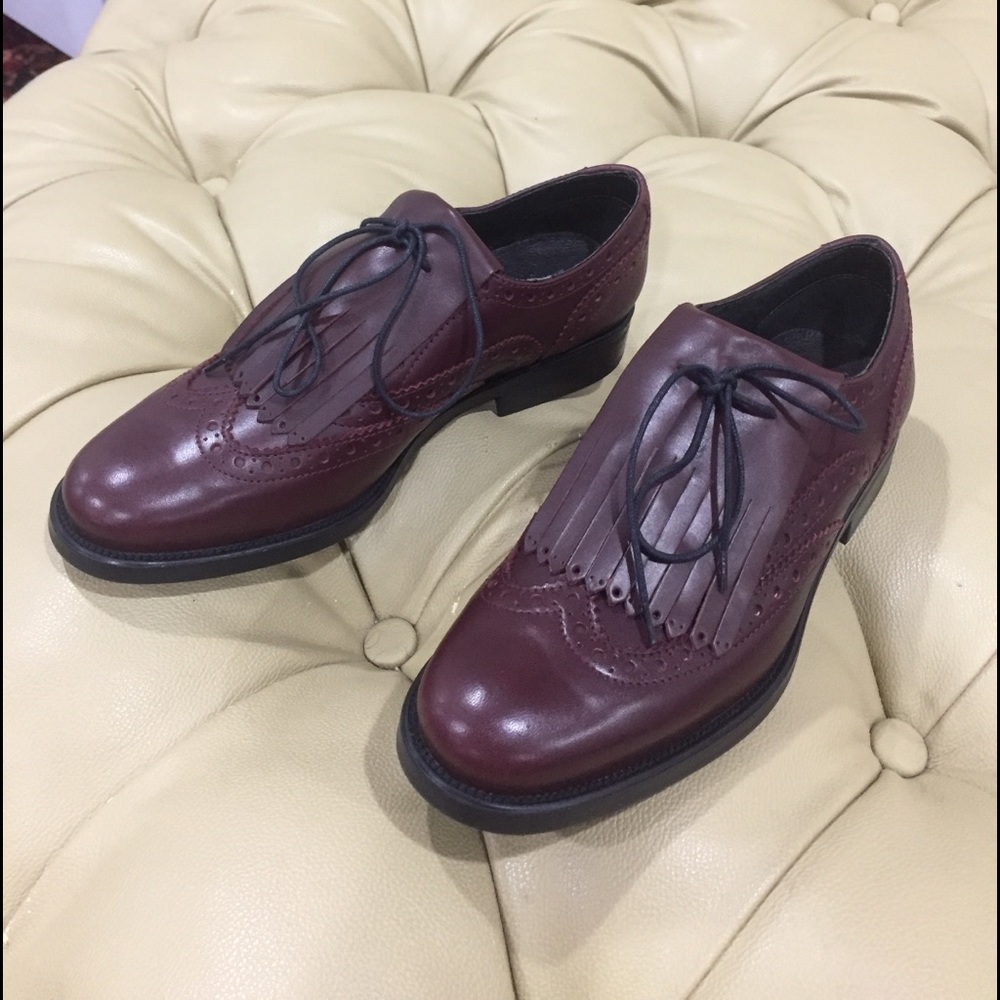 NEW! Boemos Burgundy Women’s Wingtip Oxfords sz 37